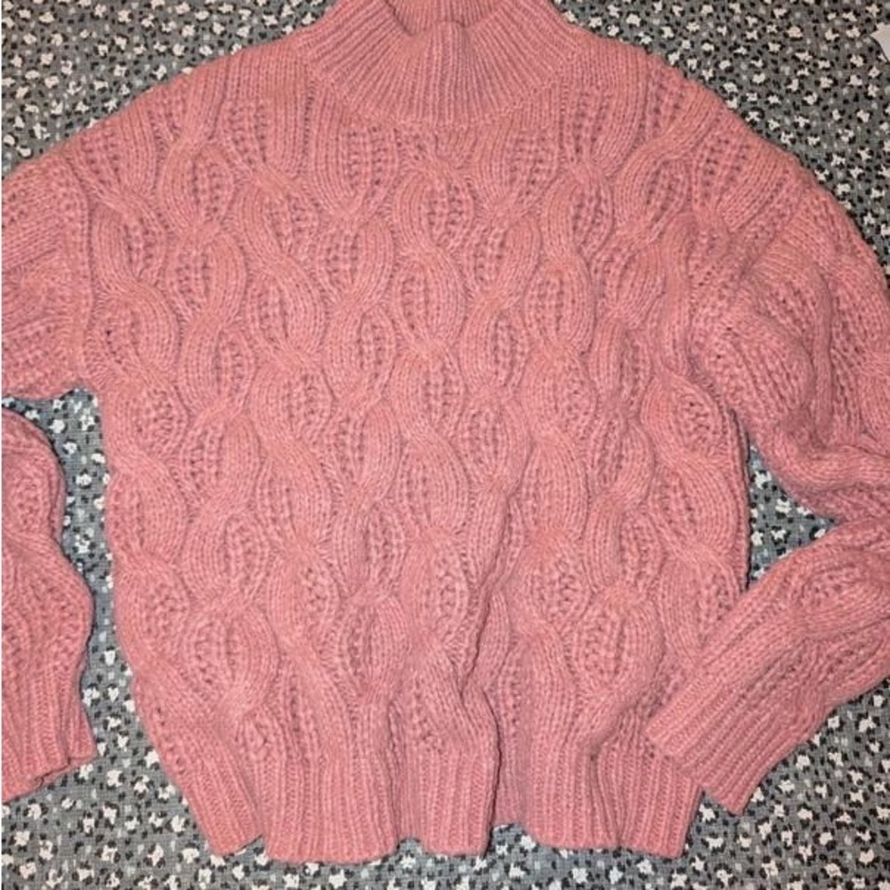 Classic Black GarmentChunky knitted jumper